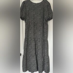 Elegant Black and White Patterned Dress